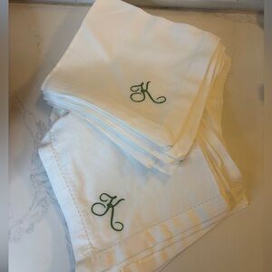 EUC White Monogrammed Cotton Linen Napkins with Green Initial “K” 28 in set